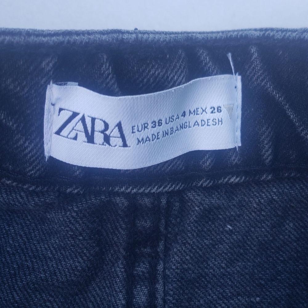 Zara Shorts Color Off Black - Picture 2 of 6